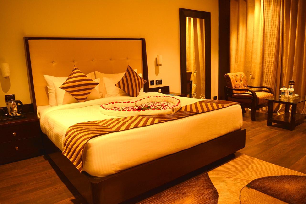 Hotel Vennington Court Rāipur Exterior foto